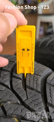 Зимни гуми 195 65 15 Continental Дот 21г, снимка 5 - Гуми и джанти - 52819020