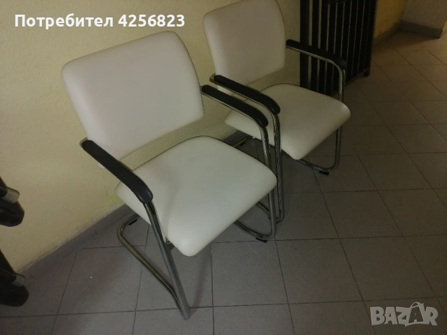 Бели офисни посетителски столове ДРОМЕАС , снимка 2 - Столове - 53471421
