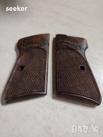 Орехови чирени за пистолет Валтер / Walther PP, снимка 2 - Оборудване и аксесоари за оръжия - 47368725