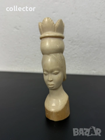Резбован африкански скулптуриран бюст от с****а кост. №7967
