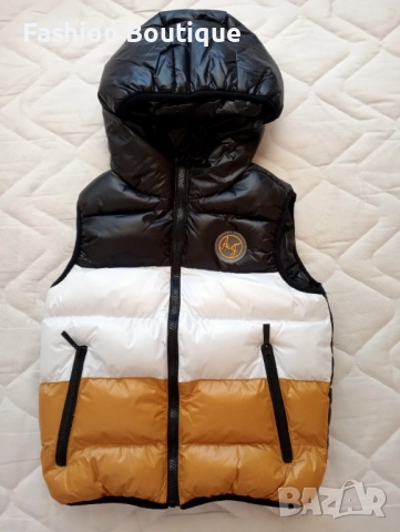 Детски спортен елек, размер 122, снимка 2 - Детски якета и елеци - 51766306