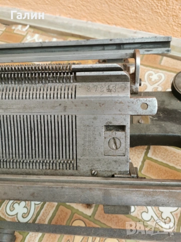 Плетачна машина за ръчно плетене, снимка 3 - Антикварни и старинни предмети - 53623108