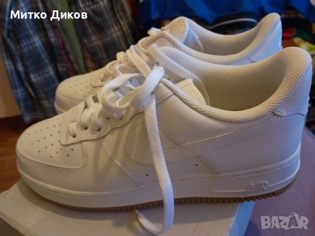Nike Air Force 1 US 9.5 UK 8.5 #43 275 мм маркови нови маратонки естест.кожа бял Найк, снимка 4 - Маратонки - 53525393