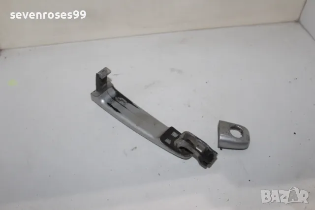 Дръжка врата външна предна лява Пежо 307 св комби 2002 1.6i Peugeot 307SW, снимка 2 - Части - 48252773