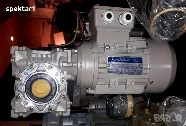 Нов двигател с редуктор 27 оборота в минута