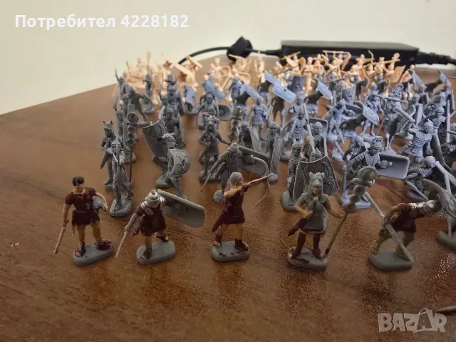 Миниатюри на Caesar Miniatures Roman Legionarys, снимка 3 - Други игри - 56157031