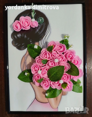 Специално за осми март. Рамка с изкуствени цветя. 