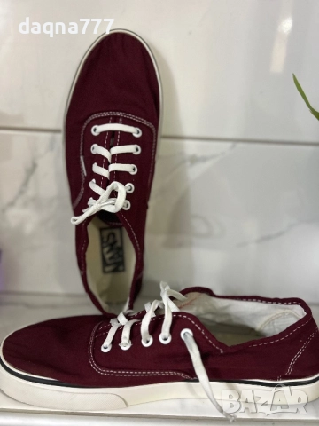 Оригинални ниски кецове Vans 44 размер, снимка 6 - Кецове - 52549289