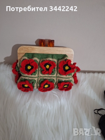 Ръчно плетени чанта, снимка 2 - Чанти - 52362437