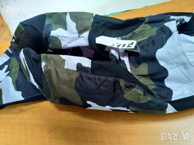 Камуфлажен екип на FOX за мотокрос и Ендуро , снимка 9 - Аксесоари и консумативи - 41026240