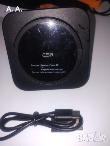 Стойка и зарядно за кола ESR - HaloLock, MagSafe, Air Vent, снимка 2 - Друга електроника - 44834730