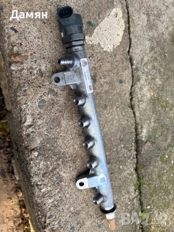 Горивна рейка за VW Tiguan с датчик за наляране и регулатор на налягане