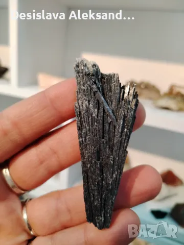 Черен кианит от Бразилия, много изгодно , снимка 2 - Колекции - 50418013