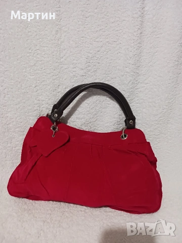Червена чанта, снимка 4 - Чанти - 53661078