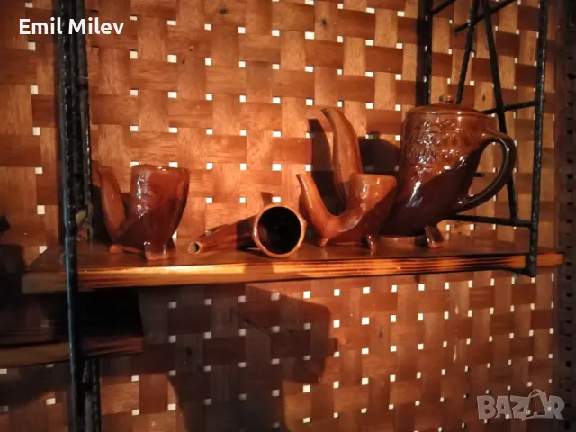 Метална етажерка с дървени полици с дървени и керамични аксесоари, снимка 3 - Декорация за дома - 50424750