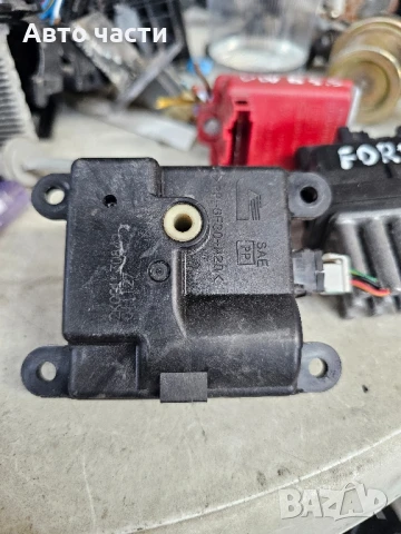 Nissan Primera P12 Almera Задвижващ механизъм на клапата на нагревателя 2K00130840