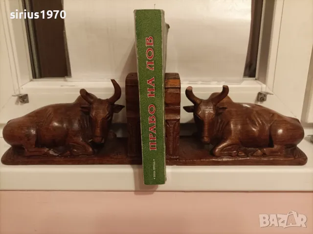 композиция дърворезба от две крави , снимка 1