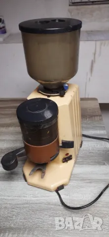 Професионална кафемелачка LA SAN MARCO