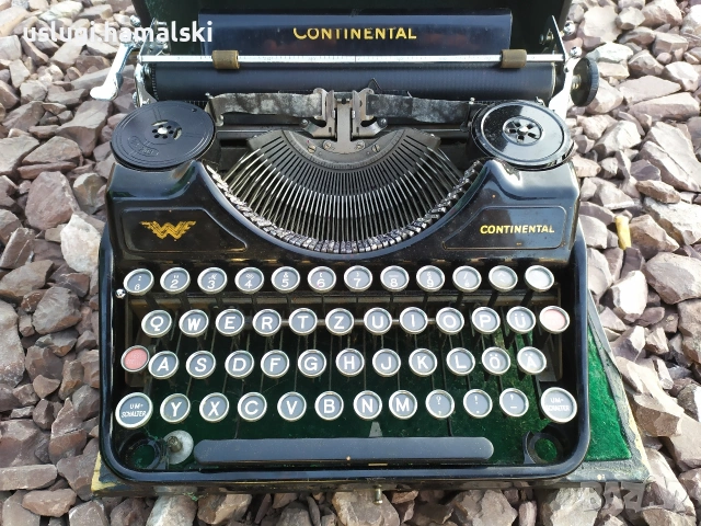 Стара пишеща машина Continental , снимка 2 - Антикварни и старинни предмети - 53159548