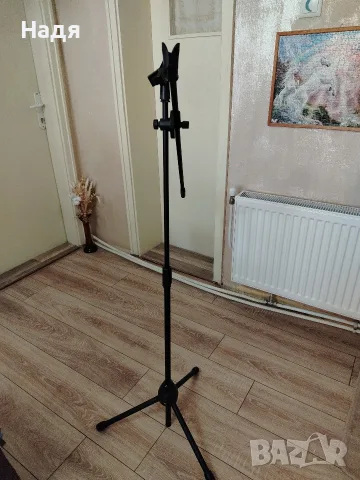 Нова Стойка за микрофон и телефон