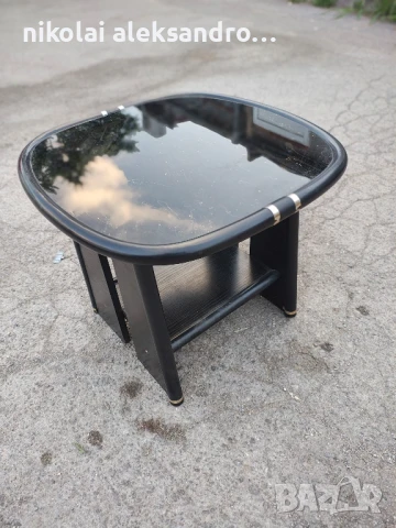 стъклена маса, снимка 4 - Маси - 50731091