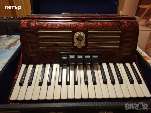 Акордеон Велтмайстер Унистела 80баса, снимка 3 - Акордеони - 47907600