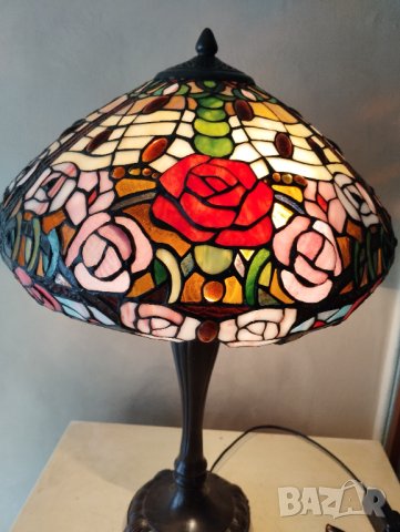 настолна лампа стил тифани-рози, снимка 6 - Настолни лампи - 41870604