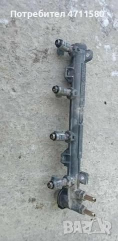 Рейка с дюзи за Волксваген Голф 4 2000г 1.4 дизел 75к.с, снимка 2 - Части - 53133301