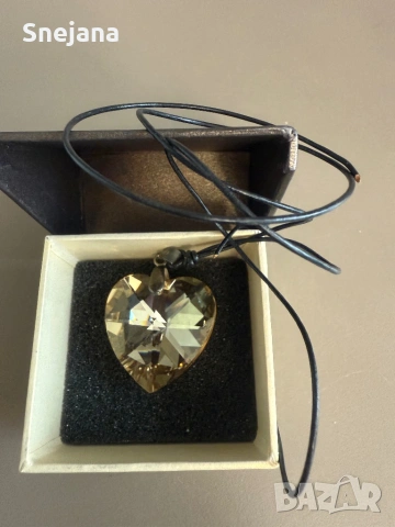 Колиета Swarovski по 9€ от 99€