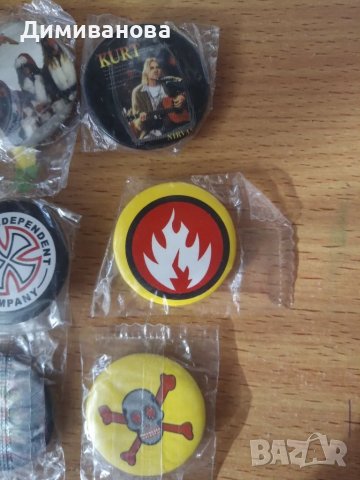 12 значки 30 мм ( Metallica, Kurt, череп ), снимка 2 - Колекции - 48878941