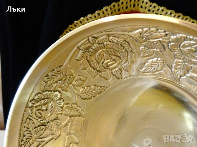 Бронзова бонбониера,съд за сервиране,релефни рози. , снимка 3 - Антикварни и старинни предмети - 53036361