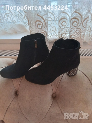 Дамски боти и ботуши , снимка 2 - Дамски боти - 51756407