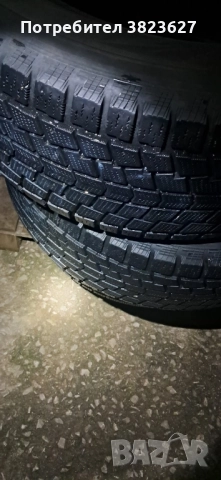 2 зимни гуми Ханкук 285 60 18 Перфектни, снимка 2 - Гуми и джанти - 52301524