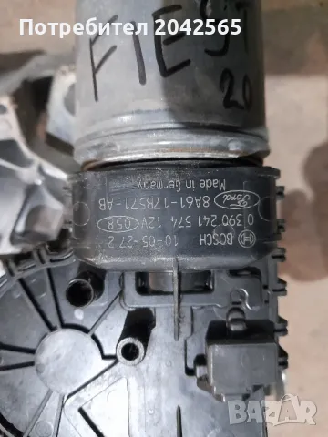 Моторче чистачки Форд Фиеста , снимка 3 - Части - 48552663