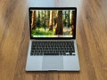13.3' Apple MacBook Air M1 2020 Space Grey - 8GB RAM/256GB SSD/Бат 12ч., снимка 2