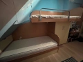 Подарявам комплект две единични легла и един гардероб., снимка 4