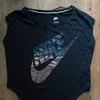 Nike Women's Signal Metallic T-Shirt - страхотна дамска тениска КАТО НОВ, снимка 3 - Тениски - 35733797