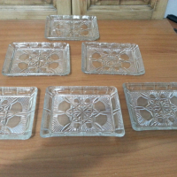 Стъклени чинии чинийки подноси , снимка 1 - Антикварни и старинни предмети - 36332304