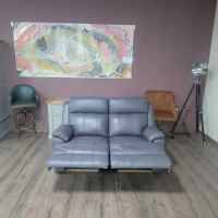Сиво-лилав кожен диван двойка с ръчен релаксиращ механизъм, снимка 2 - Дивани и мека мебел - 44701782