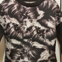 Дамска блуза S размер , снимка 2 - Блузи с дълъг ръкав и пуловери - 38995149