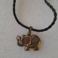 Верижка със слон , снимка 1 - Колиета, медальони, синджири - 44491113