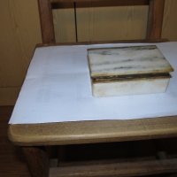 Мраморна кутия за бижута - Минералсувенир, снимка 2 - Други ценни предмети - 39867408