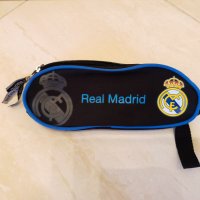 Мек несесер Real Madrid с две отделения, снимка 1 - Раници - 41781527