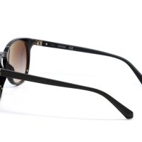 Оригинални Unisex слънчеви очила Guess  -47%, снимка 2 - Слънчеви и диоптрични очила - 41064887