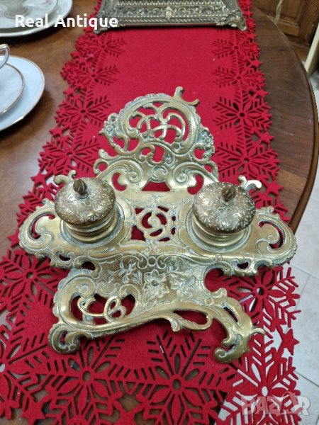 Уникална много красива антикварна колекционерска английска бронзова мастилница , снимка 1