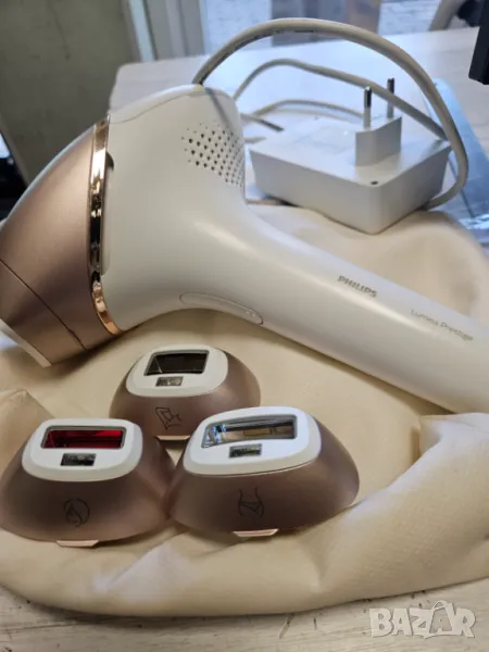 Фотоепилатор Philips Lumea Prestige BR1956, снимка 1