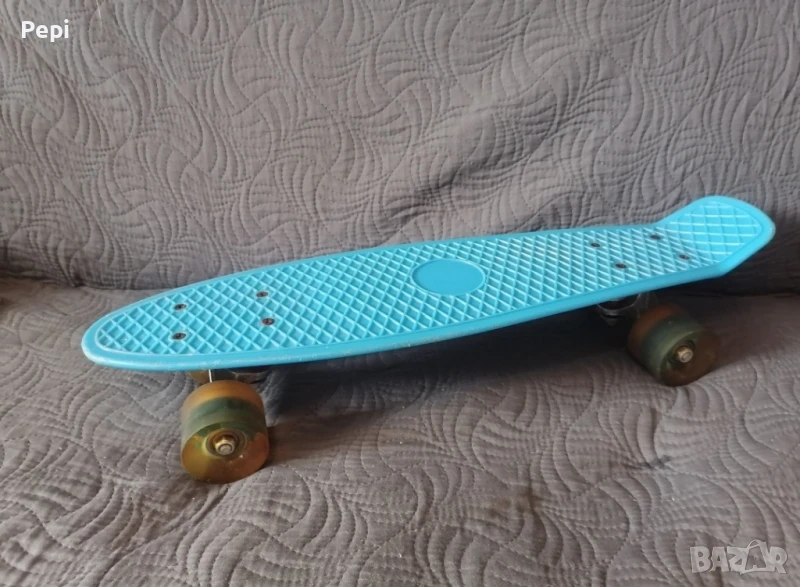 Пениборд със светещи колела , снимка 1