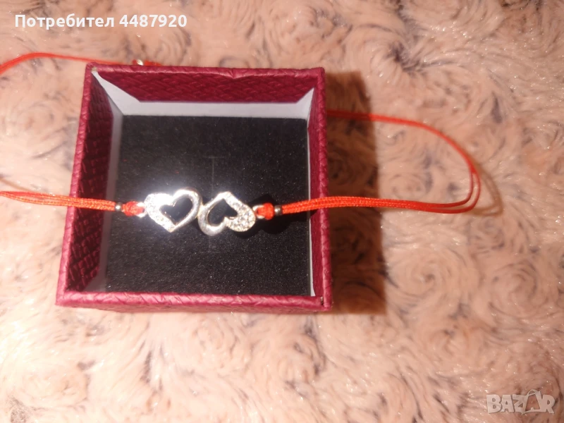 Нова гривна, червено конче с две сърца, снимка 1