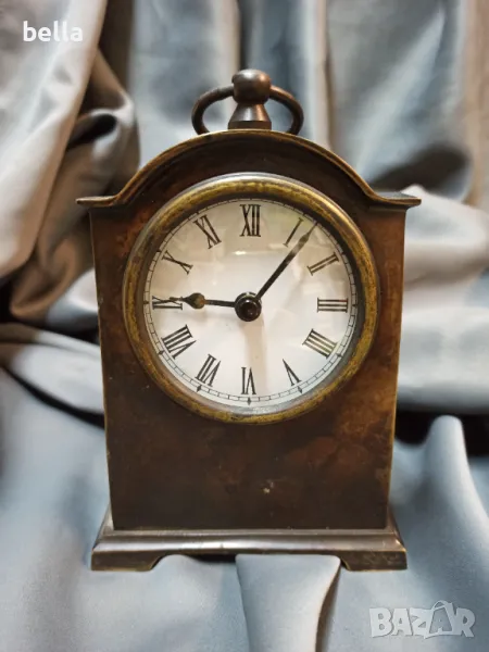 Масивен бронзов настолен часовник Prestige кварц работещ тежи 1 кг., снимка 1