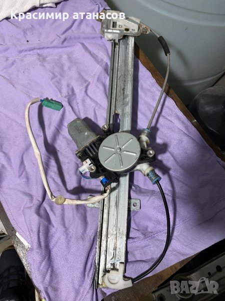 Машинка ел. стъкло предно дясно за Хонда джаз 2003-2007г, снимка 1